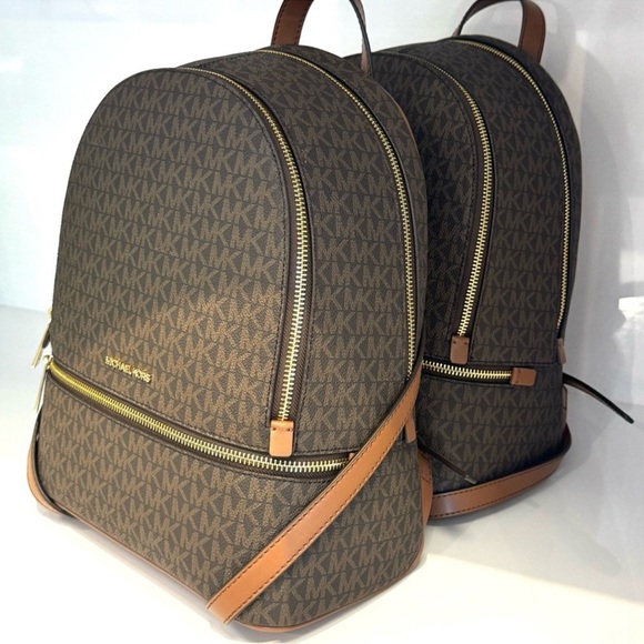 Michael Kors Rhea Medium Signature Logo Backpack Brown Signature - Picture 4 of 8